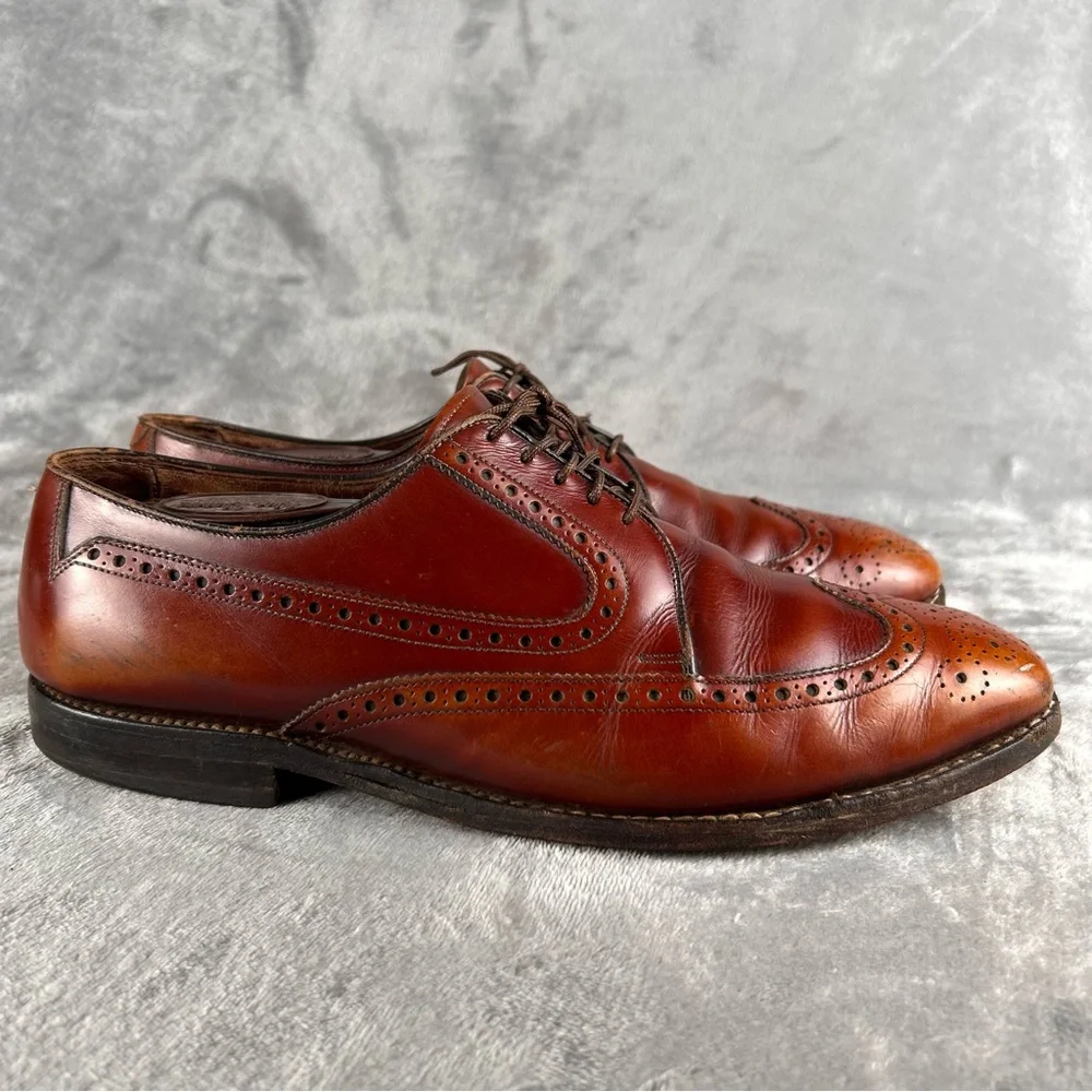 Allen Edmonds Caufield Wing-Tip Oxfords 11 D Made in USA Chestnut Leather Preppy